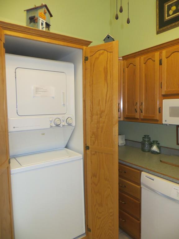 Chipman Hill Suites - Union Street Сейнт Джон Стая снимка