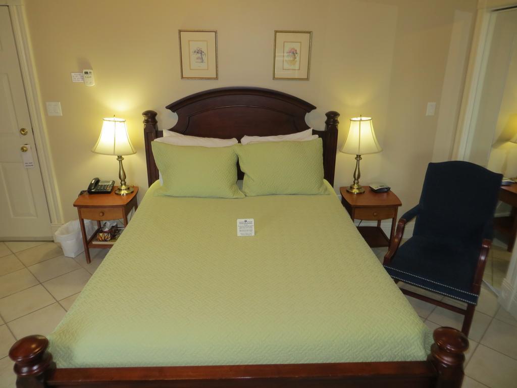 Chipman Hill Suites - Union Street Сейнт Джон Стая снимка