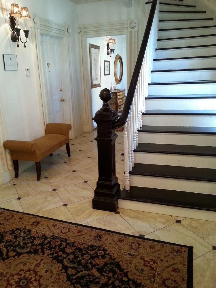 Chipman Hill Suites - Union Street Сейнт Джон Екстериор снимка