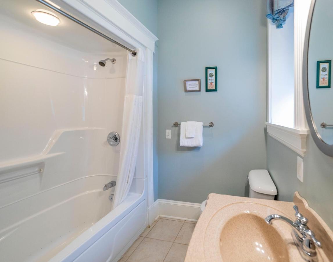Chipman Hill Suites - Union Street Сейнт Джон Екстериор снимка